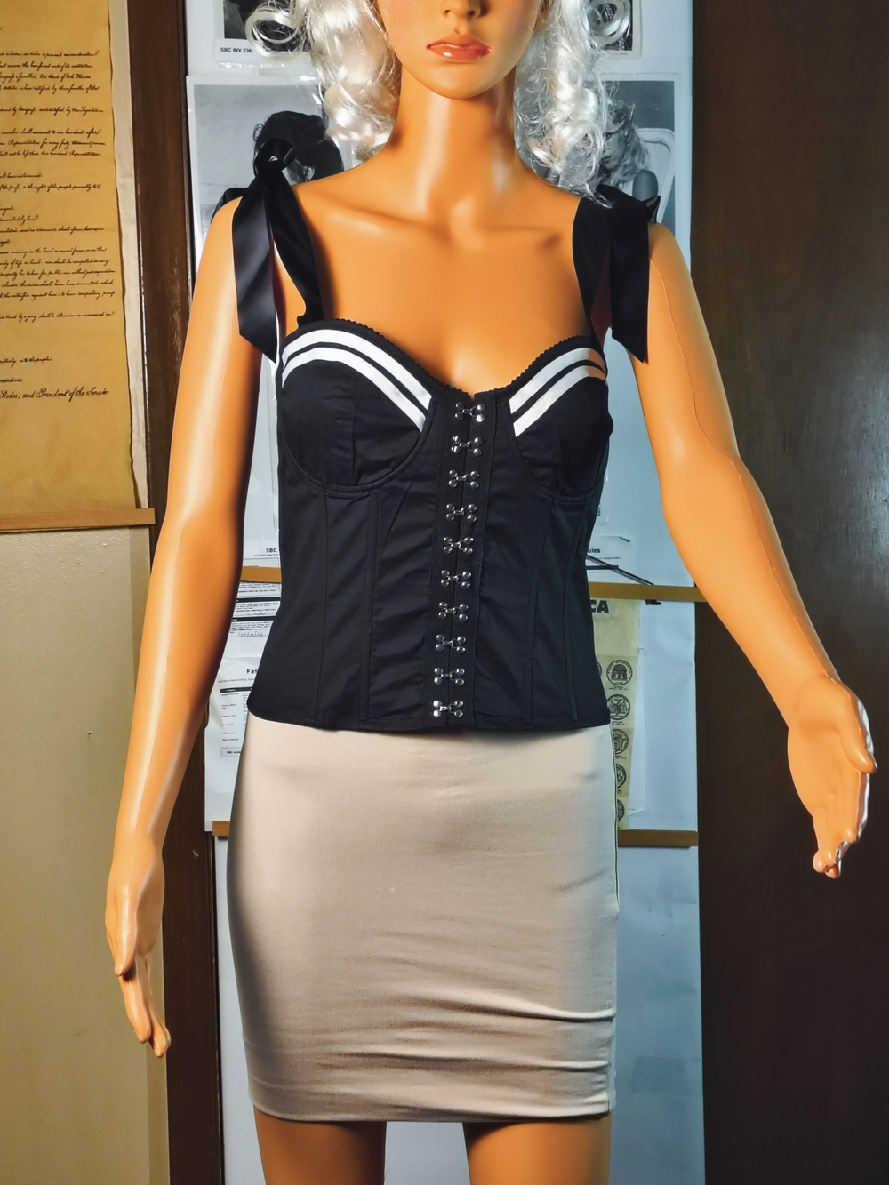 NWT Windsor Tan Stretch Bodycon Pencil Skirt Neutral Y2K Women’s Size S - Picture 12 of 12